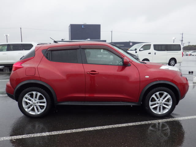 2010 NISSAN JUKE