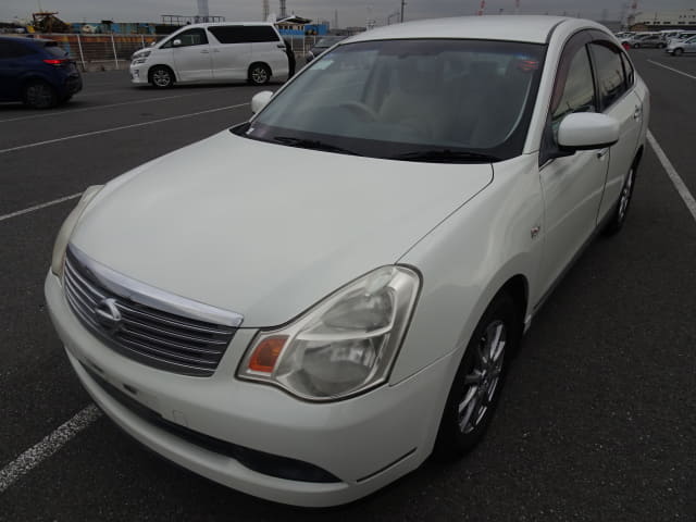 NISSAN Bluebird Sylphy.
