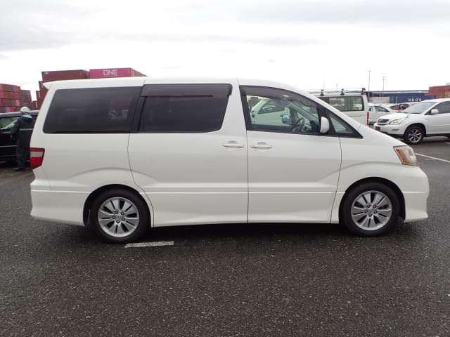 2005 TOYOTA Alphard