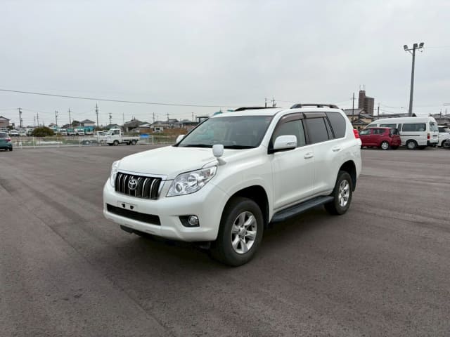 2011 TOYOTA Land Cruiser Prado