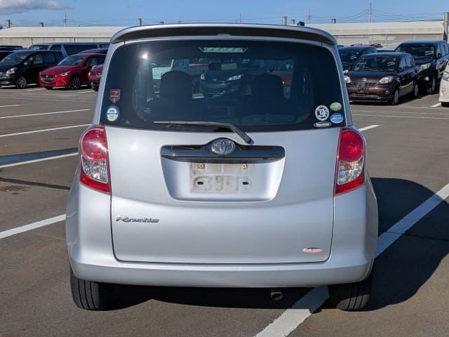 2010 TOYOTA Ractis