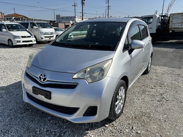 TOYOTA Ractis