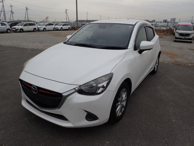 MAZDA Demio