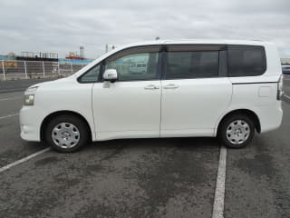 2008 TOYOTA Voxy
