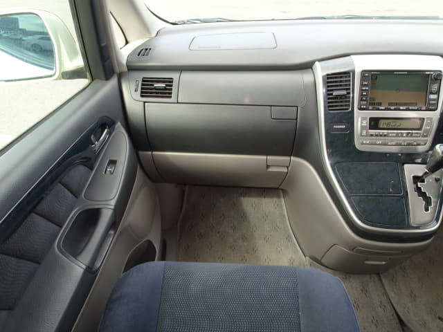 2003 TOYOTA Alphard