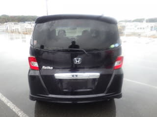 2011 HONDA Freed Spike