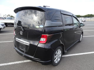 2011 HONDA Freed Spike
