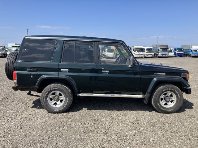 1996 TOYOTA Land Cruiser