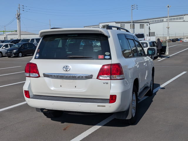 2009 TOYOTA Land Cruiser