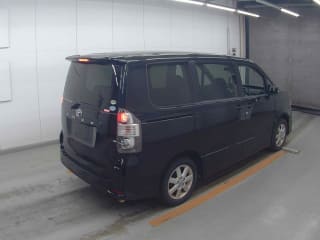 2007 TOYOTA Voxy