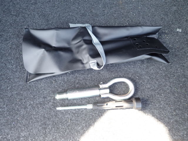 2011 VOLKSWAGEN Polo