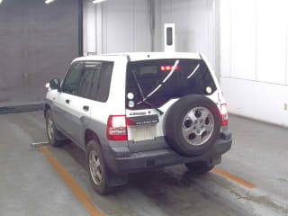 1999 MITSUBISHI Pajero iO