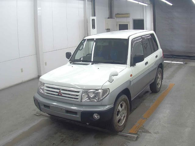 1999 MITSUBISHI Pajero iO