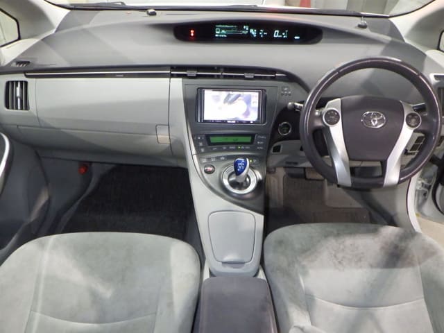 TOYOTA Prius thumbnail 49