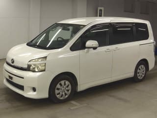 2010 TOYOTA Voxy