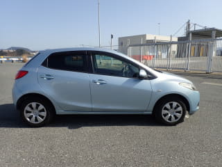 2011 MAZDA Demio