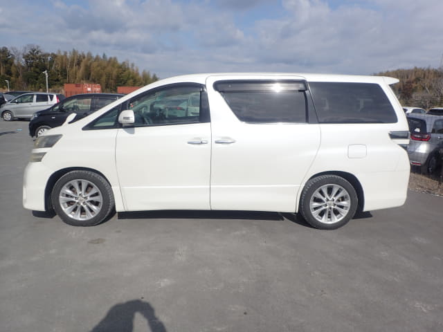 2009 TOYOTA Vellfire