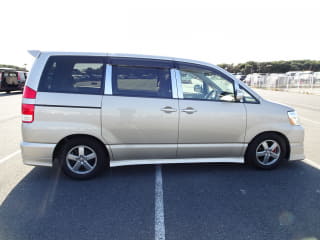 2007 TOYOTA Noah