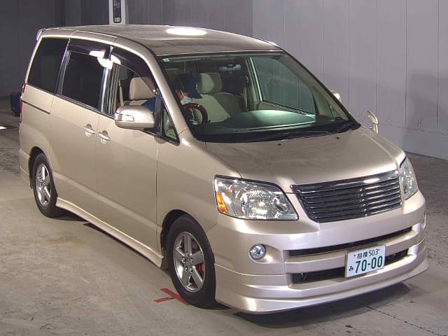 TOYOTA Noah thumbnail 51