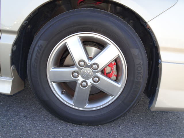 TOYOTA Noah thumbnail 12