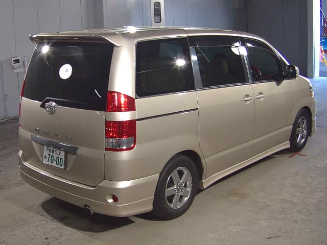 TOYOTA Noah thumbnail 49