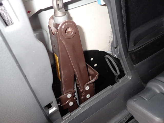 TOYOTA Alphard thumbnail 30