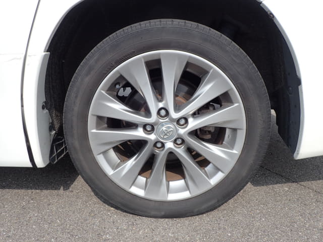 TOYOTA Alphard thumbnail 9