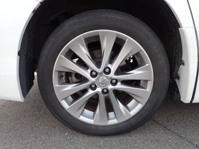 TOYOTA Alphard thumbnail 10