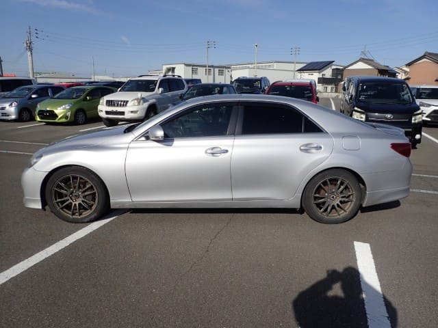 2010 TOYOTA Mark X