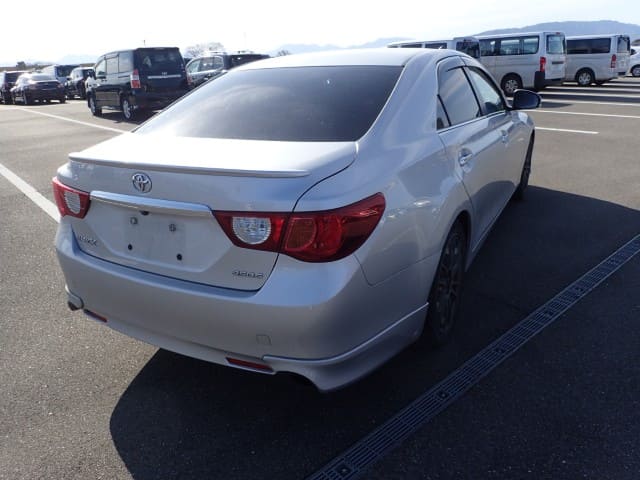 2010 TOYOTA Mark X
