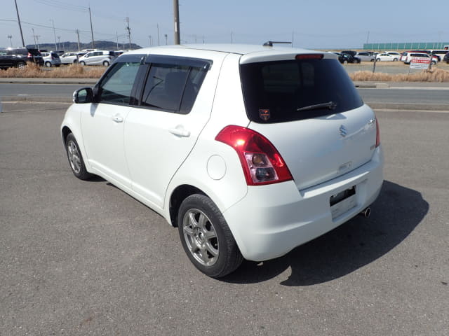 2009 SUZUKI Swift