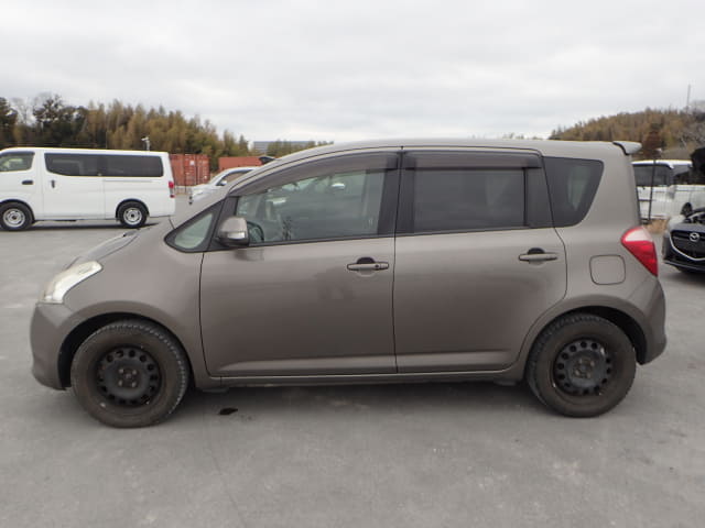 2006 TOYOTA Ractis