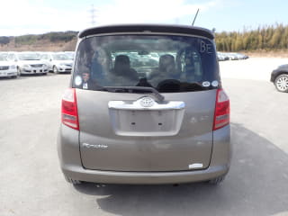 2005 TOYOTA Ractis