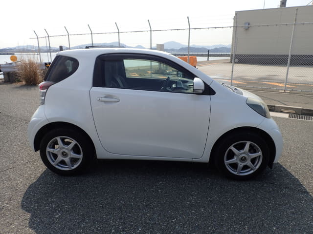 2010 TOYOTA IQ