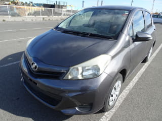 2011 TOYOTA Vitz