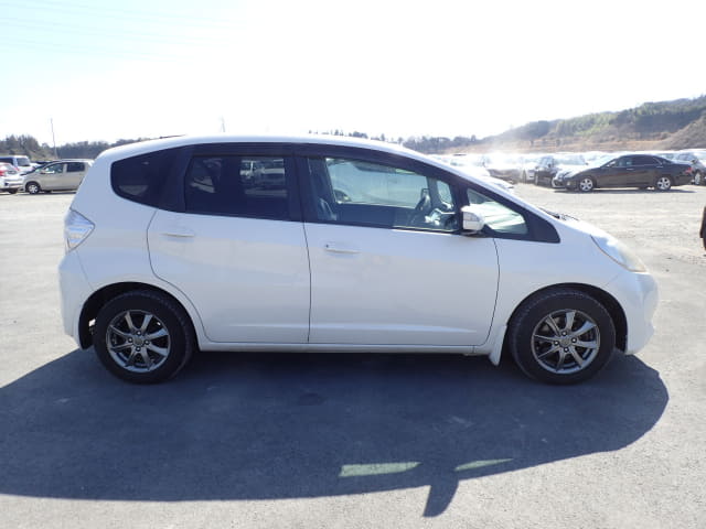 2011 HONDA Fit Hybrid