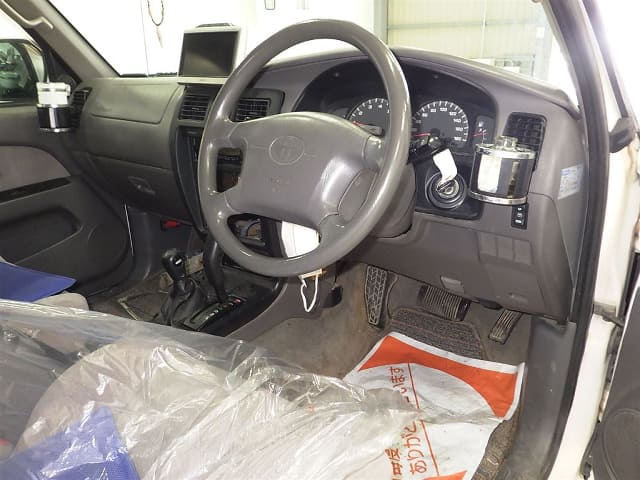 TOYOTA Hilux Surf thumbnail 51
