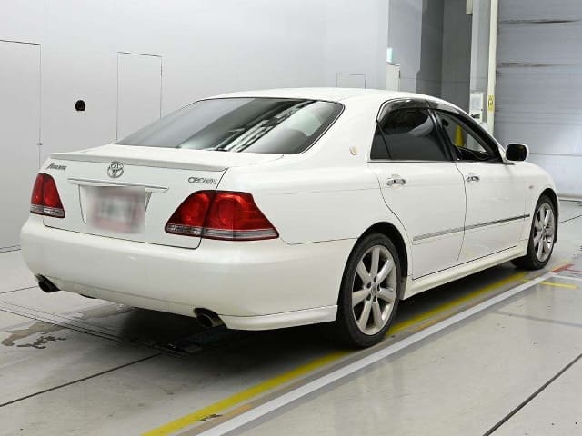 2004 TOYOTA Crown