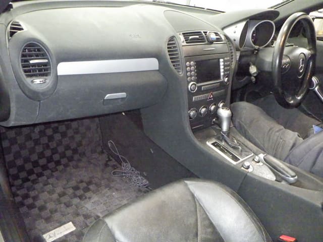 2005 MERCEDES-BENZ SLK