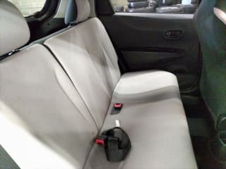 2011 TOYOTA Vitz