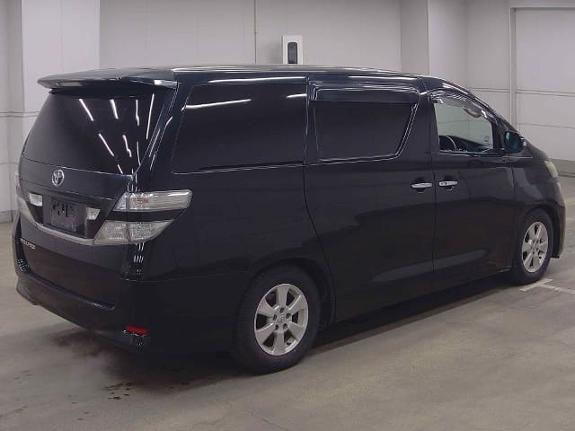 2010 TOYOTA Vellfire
