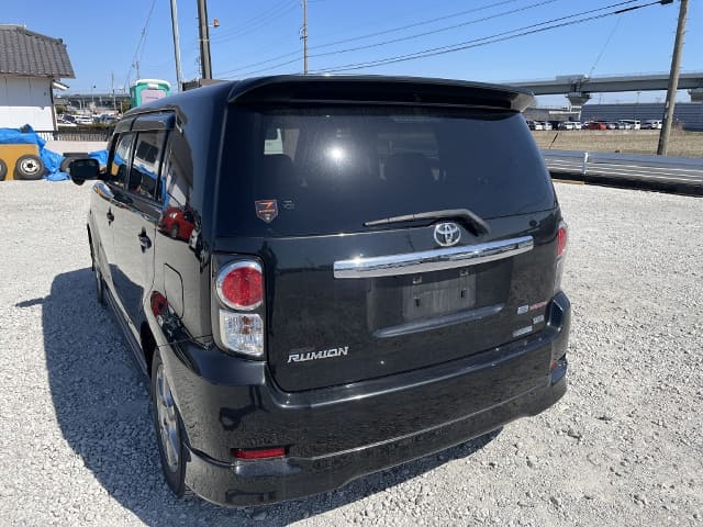 2010 TOYOTA Corolla Rumion