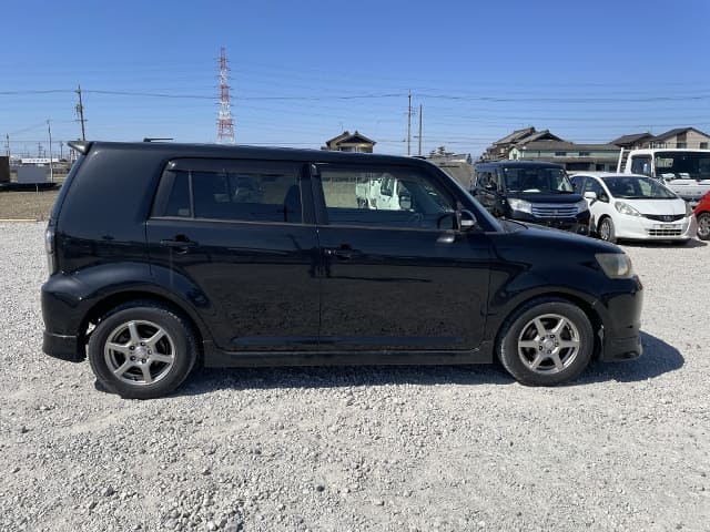 2010 TOYOTA Corolla Rumion