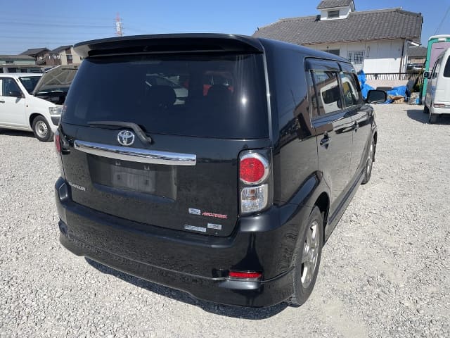 2010 TOYOTA Corolla Rumion