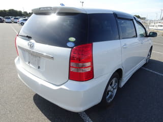 2005 TOYOTA Wish