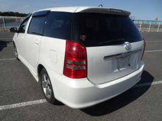 2005 TOYOTA Wish