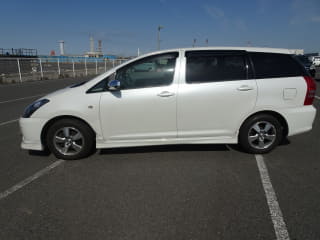 2005 TOYOTA Wish