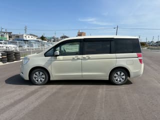 2010 HONDA Step WGN