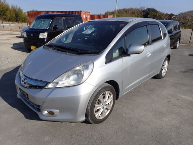 HONDA Fit Hybrid,;