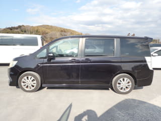 2010 HONDA Step WGN